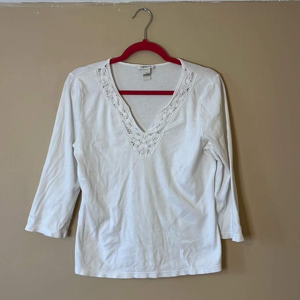 Harold’s White Lace Collar 3/4 Sleeve T-Shirt, Size Large